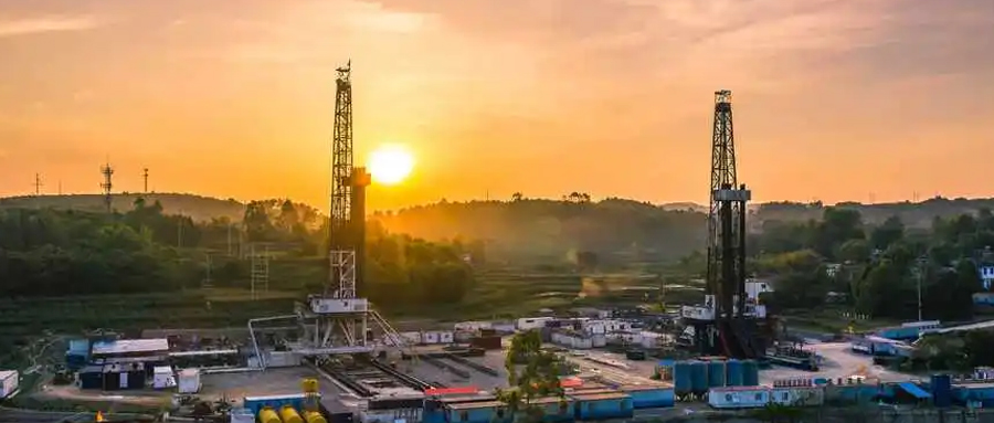 頁巖氣壓裂返排液髙效回用和低排放處理技術(shù),廣東環(huán)美提供成套處理裝備解決方案