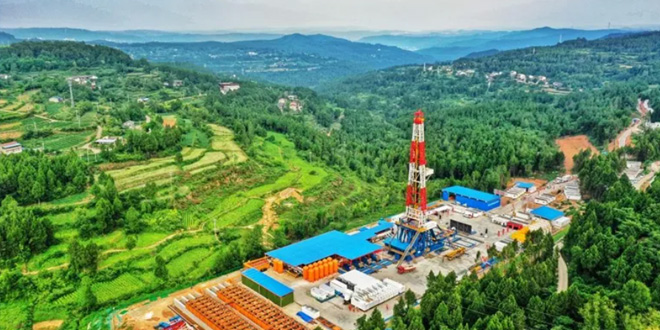 97.8%，成了公認(rèn)的“節(jié)水標(biāo)四川頁(yè)巖氣項(xiàng)目部重復(fù)利用壓裂返排液36.36萬(wàn)立方米，利用率達(dá)兵”